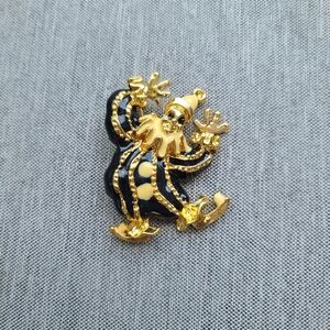 Vintage Jester Enamel Gold Tone Brooch Pin